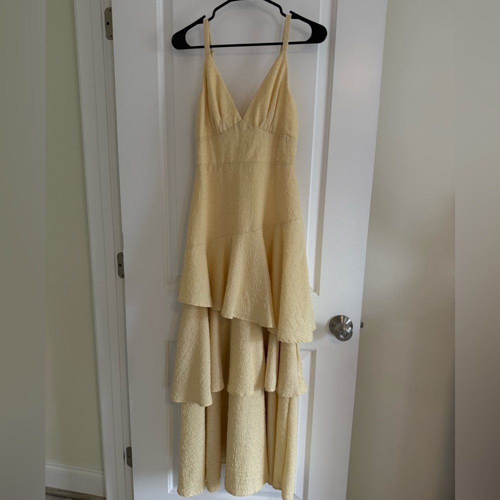 Layered Hem Maxi - Selfie Leslie XS - Picture 3 of 4